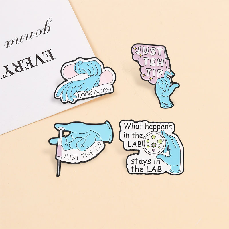 Science Lab Enamel Pins Just T - Medical Lab Tech recension och pris